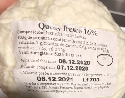 Fromage frais en grains "Tvorog derevenskij" 16% de matières grasses dans la pâte